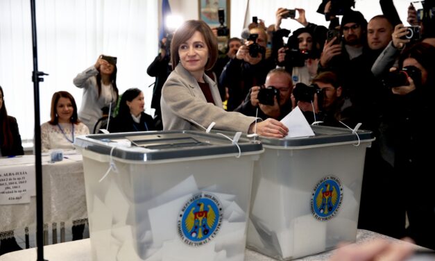 Suspans în Republica Moldova: tabăra DA a luat avans. Maia Sandu a intrat în turul 2 cu Alexandr Stoianoglo