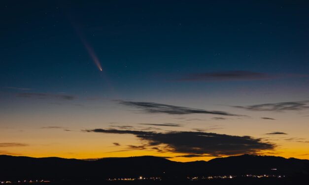 Fenomen cosmic rar: cometa Tsuchinshan-ATLAS a fost vizibilă și pe cerul României