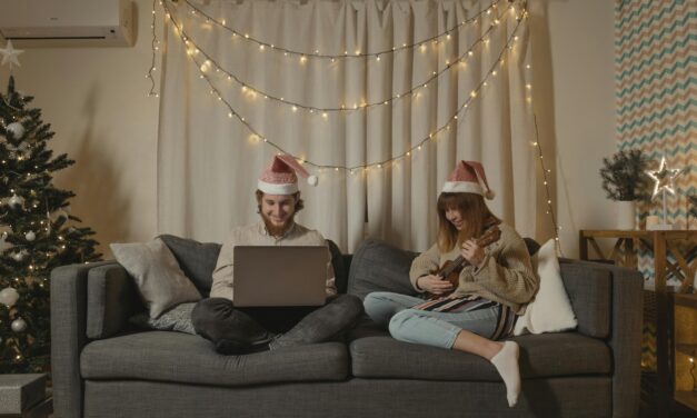 Urări de Crăciun fericit pentru iubit