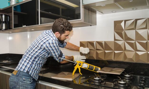 Adezivii pentru piatră: pași esențiali pentru montajul corect