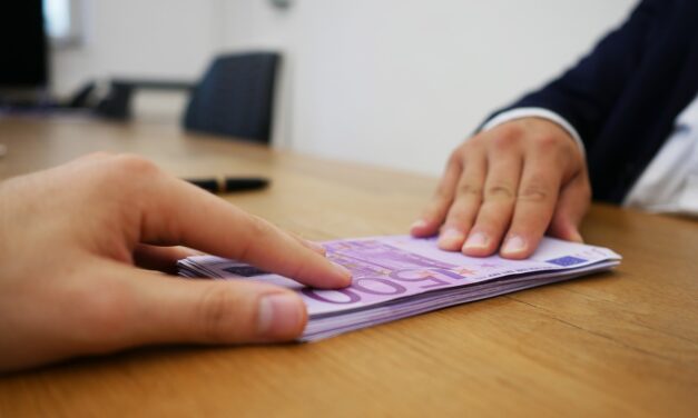 Ce este scoring-ul de credit și cum influențează accesul la finanțare?